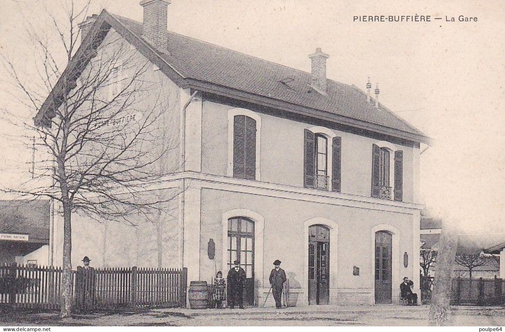 La Gare : Vue Extérieure - Pierre Buffiere