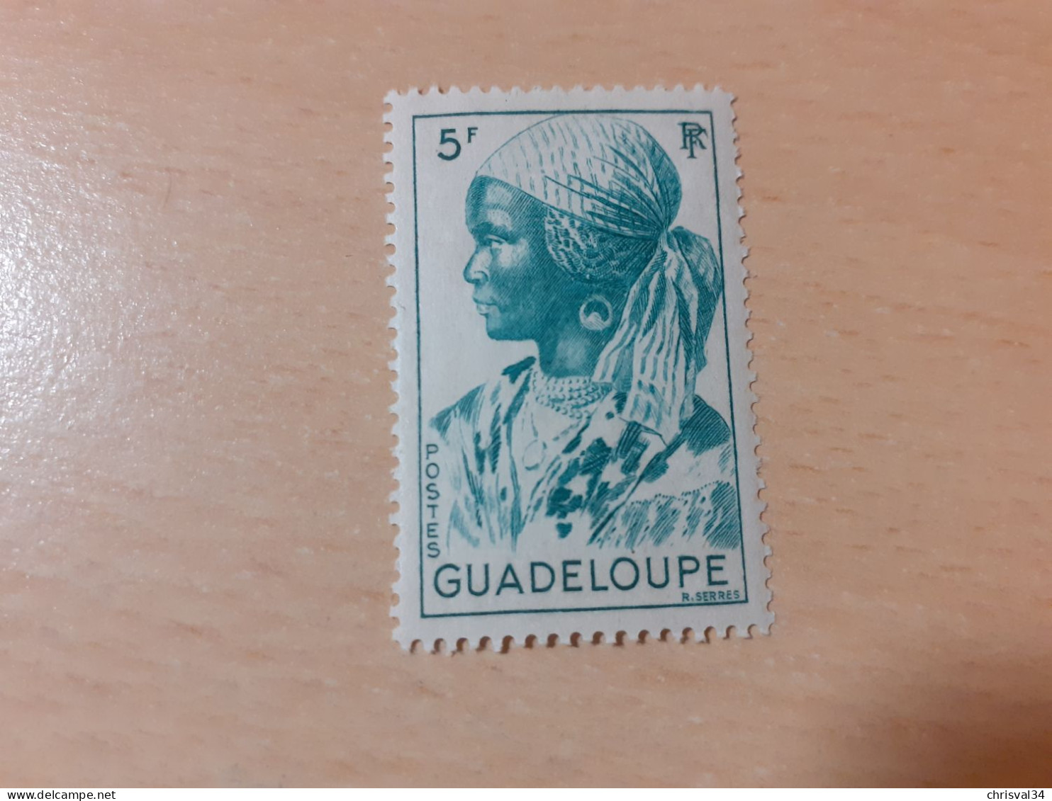 TIMBRE   GUADELOUPE       N  207    COTE  1,25   EUROS  NEUF  TRACE  CHARNIERE - Neufs