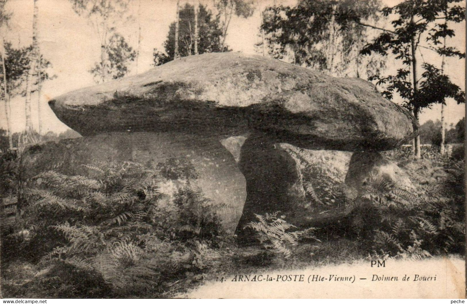 N°1784 W -cpa Arnac La Poste -dolmen De Boueri- - Dolmen & Menhire