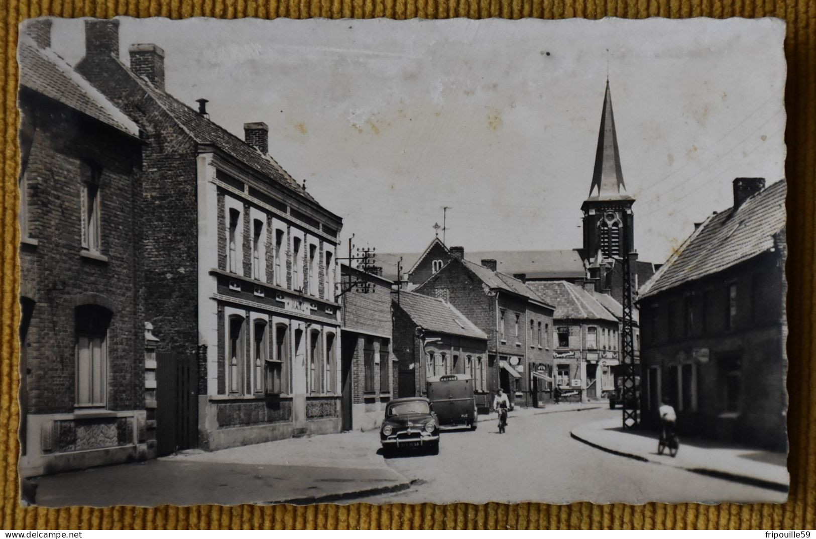 Libercourt - 4 - La Mairie Et L'Eglise - Ed. Sion - Cliché Carpa - Vers 1950 - - Lens