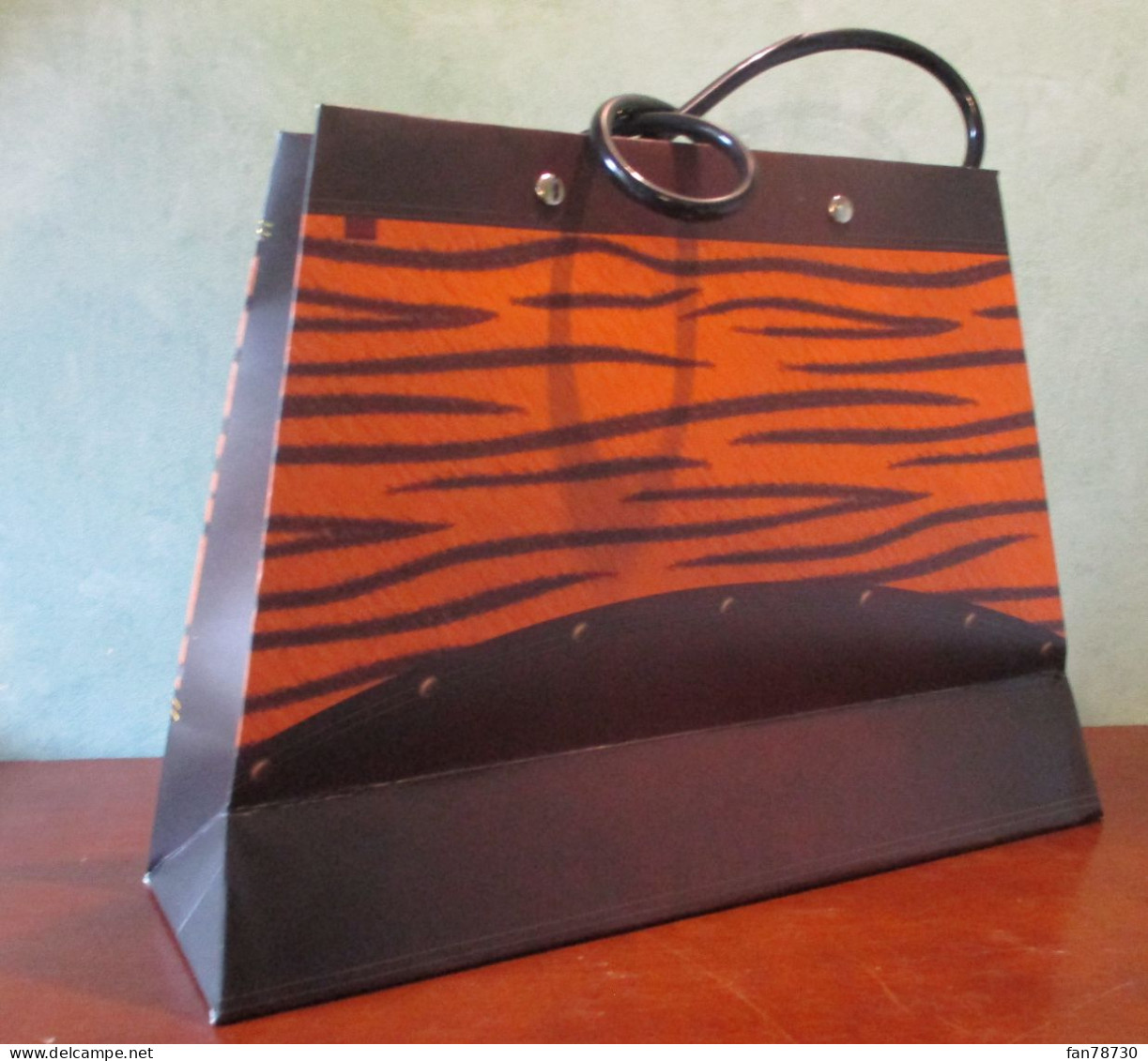 Sac Cadeau X 2 - Gift Bag Gd Mod. 31 X 23 X 10 Cm - Imitation Peaux Tigre Et Léopard - Frais Du Site Déduits - Sonstige & Ohne Zuordnung