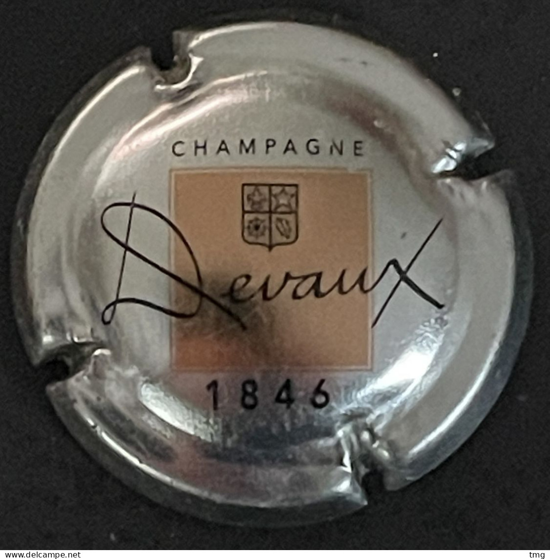 36 - 6 - Devaux, Métal Or Et Noir, 1846 (côte 1,5 €) Capsule De Champagne - Devaux