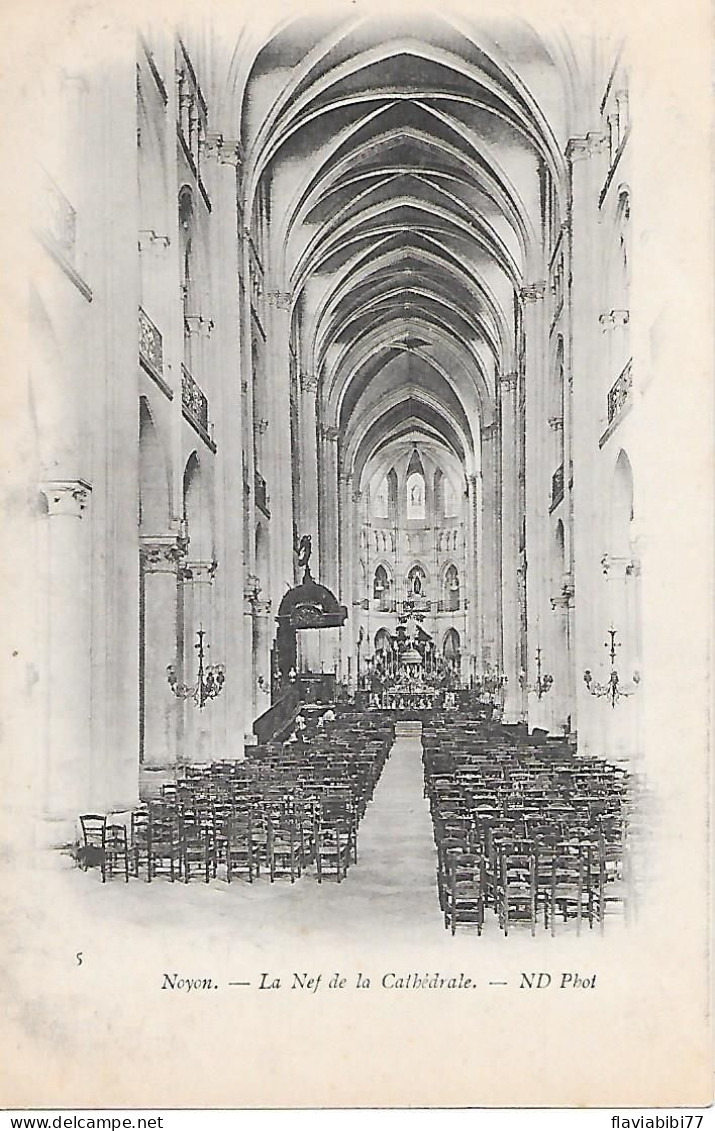 NOYON    - ( 60 )  -  La Nef De La Cathédrale - Noyon