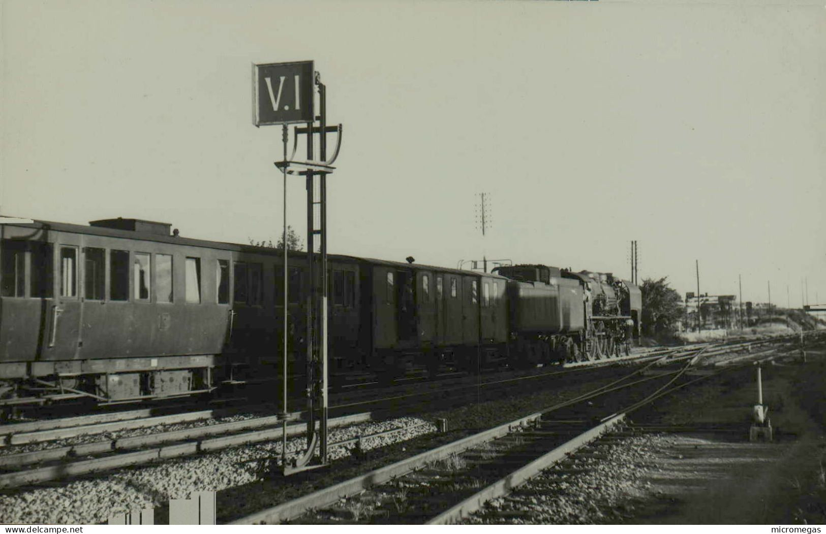 Train En Gare - Cliché Jacques H. Renaud - Trenes