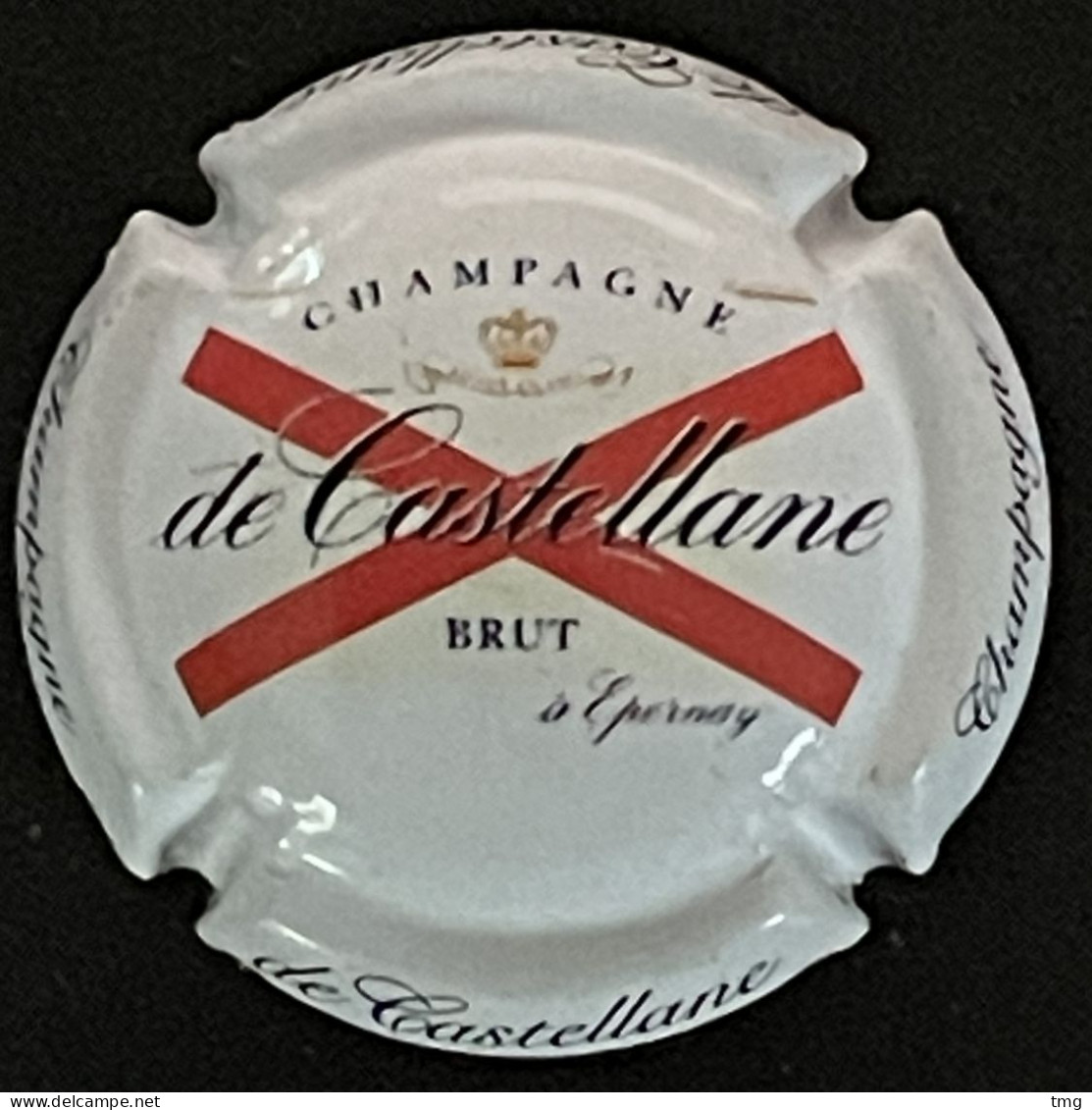 227 - 90h - De Castellane, Brut à Epernay écriture Fantaisie Sur Contour (côte 2,5 €) Capsule De Champagne - De Castellane