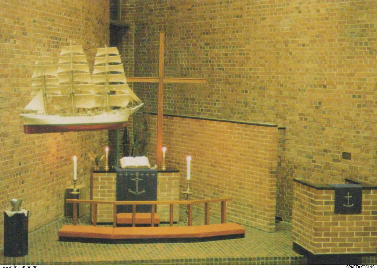 CHIESA Cristianesimo Religione Vintage Cartolina CPSM #PBQ240.A - Churches & Convents