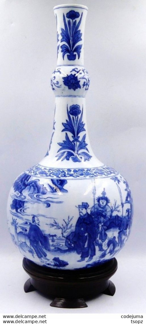 Chine Vase Balustre De La Période Republique à Décor De Paysages - Art Asiatique