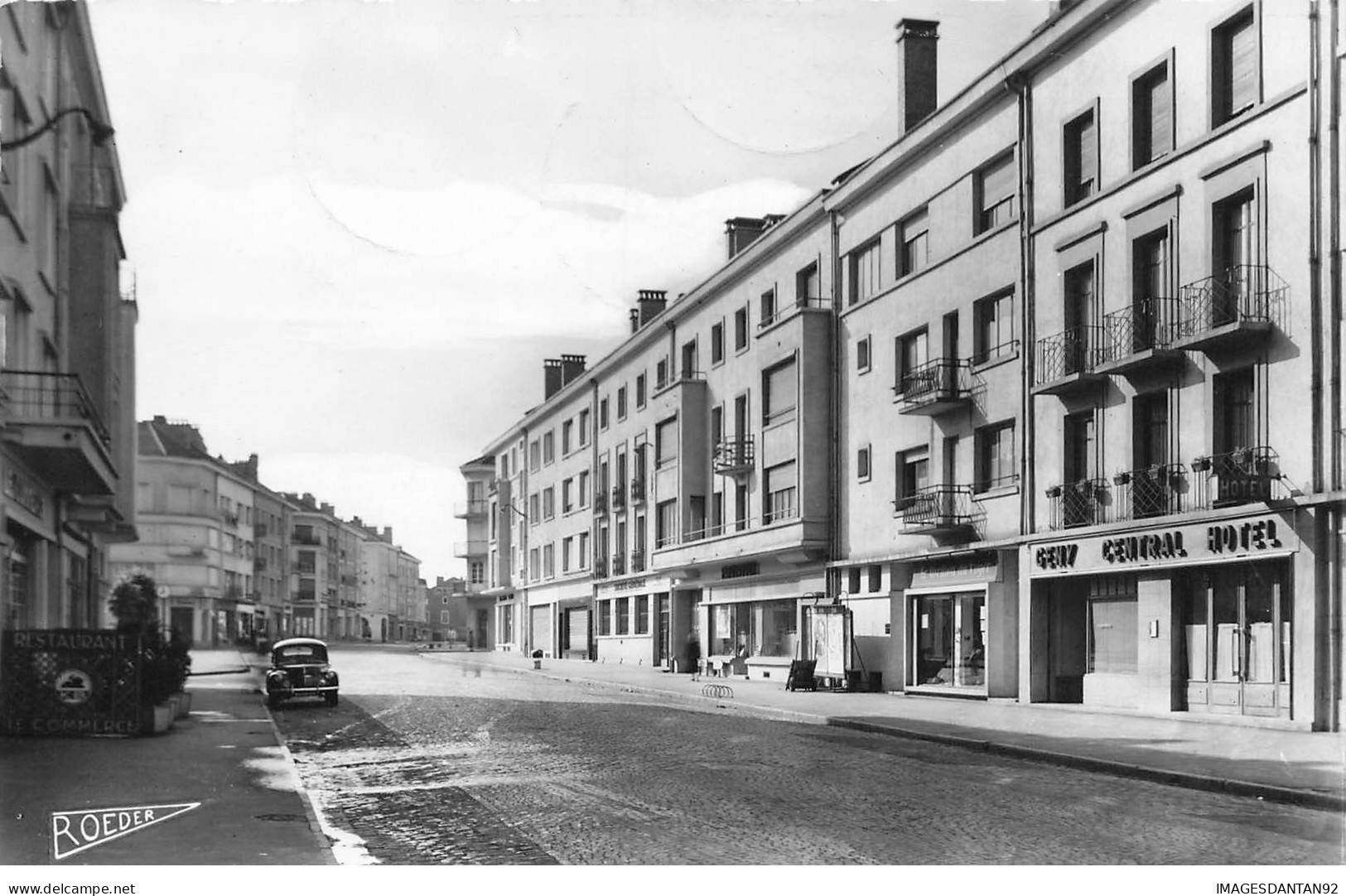 88 CHARMES AE#DC938 RUE DES CAPUCINS ET MAURICE BARRES LE CENTRAL HOTEL RENAULT 4 CV - Charmes