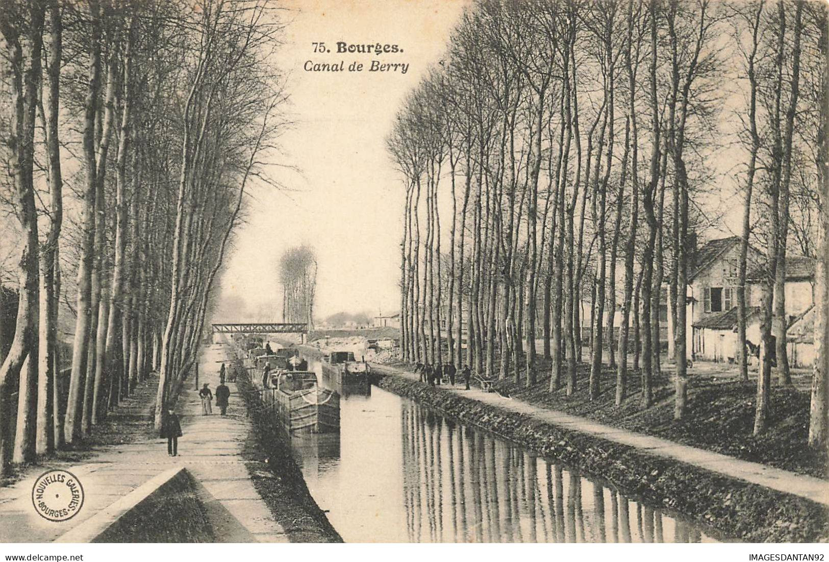 18 BOURGES AI#DC150 PENICHES SUR LE CANAL DE BERRY - Bourges