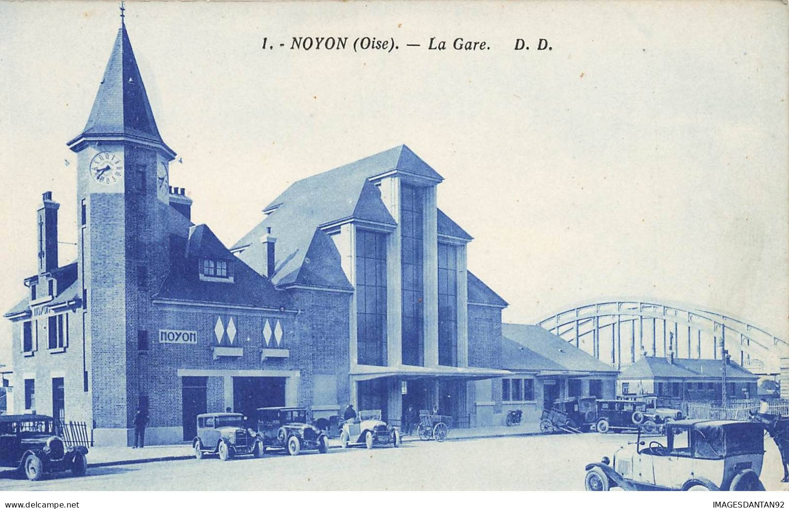 60 NOYON AI#DC451 LA GARE AUTOMOBILES D EPOQUE SATIONNEES DEVANT - Noyon