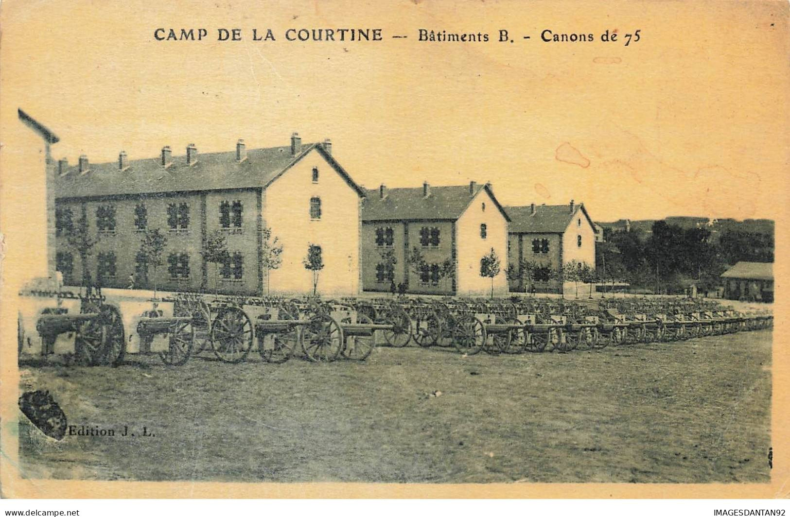 23 CAMP DE LA COURTINE AN#MK0206 BATIMENTS B CANON DE 75 - La Courtine