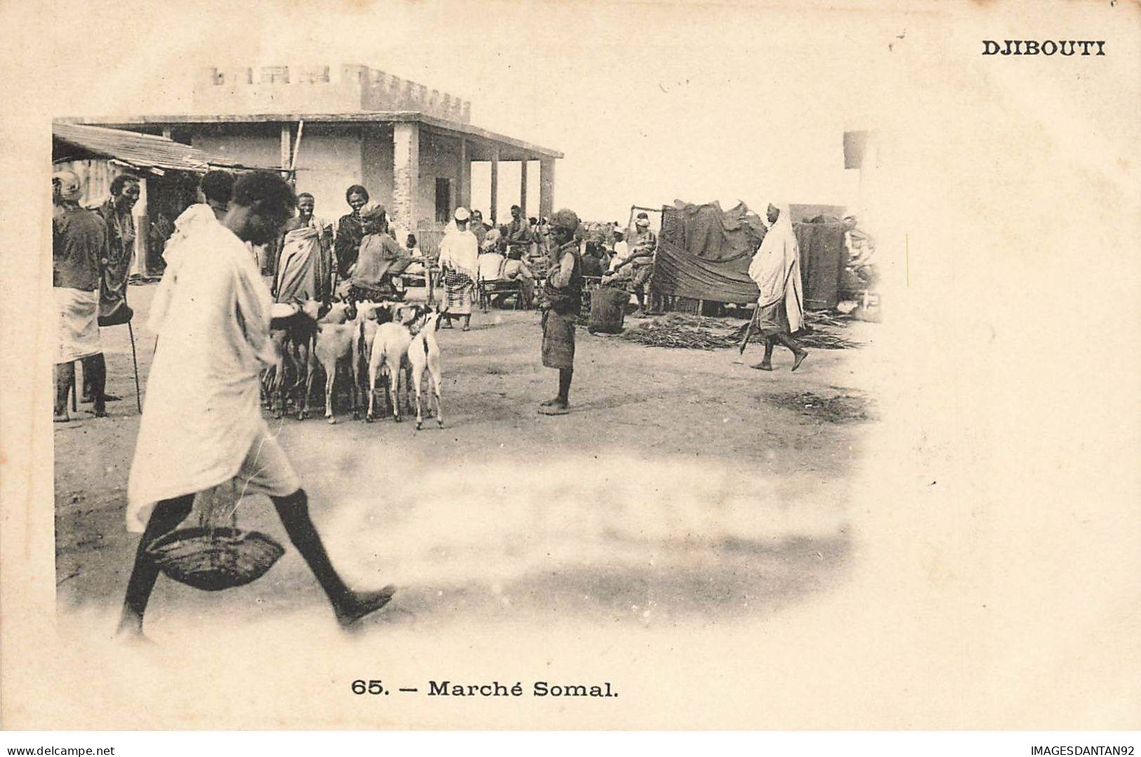 SOMALIE AM#DC435 LE MARCHE SOMAL - Somalië