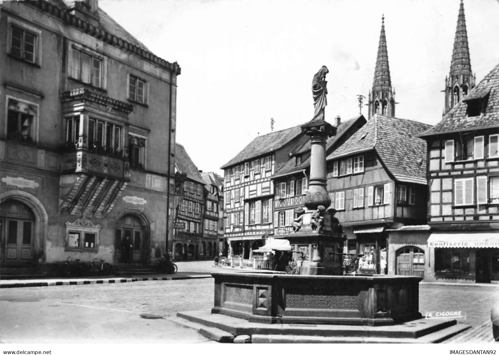 67 OBERNAI AJ#MK515 HOTEL DE VILLE ET FONTAINE ST ODILE - Obernai