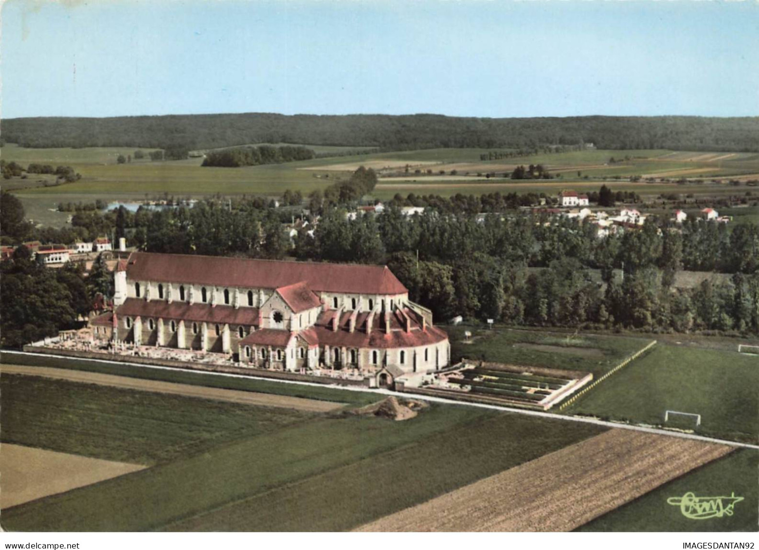 89 PONTIGNY AK#DC978 VUE AERIENNE DE L EGLISE ABBATIALE - Pontigny