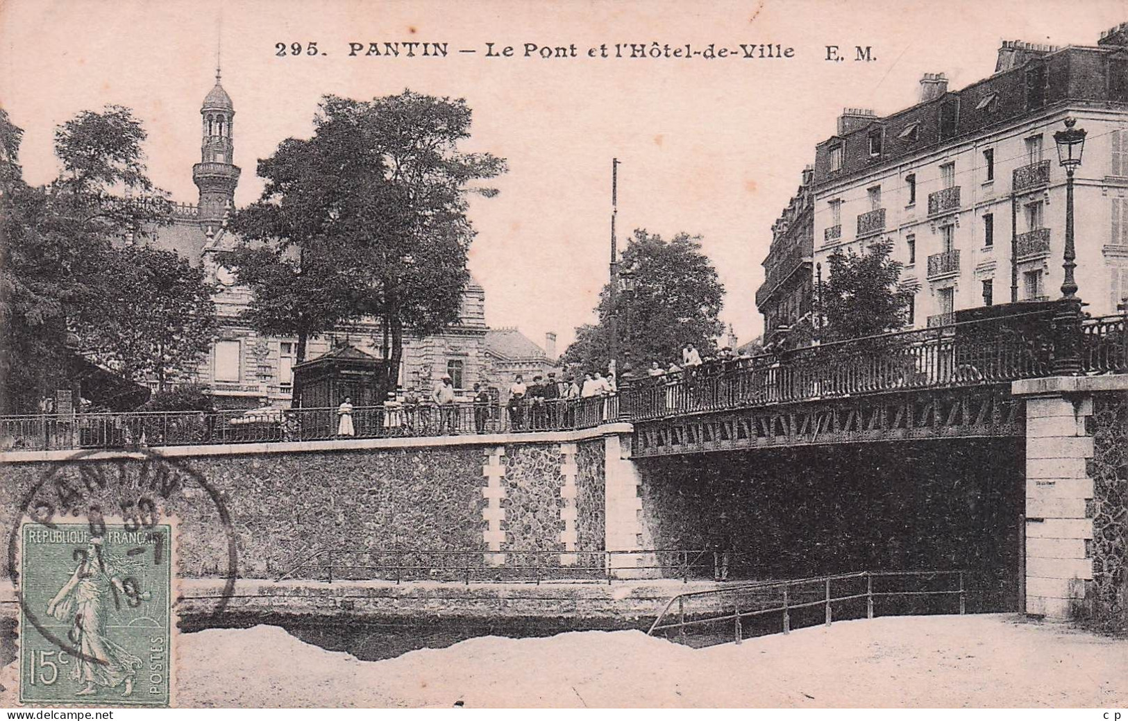 Pantin - Le Pont Et L'Hotel De Ville - Diligence - Attelage De Chevaux - Caleche    - CPA °J - Pantin