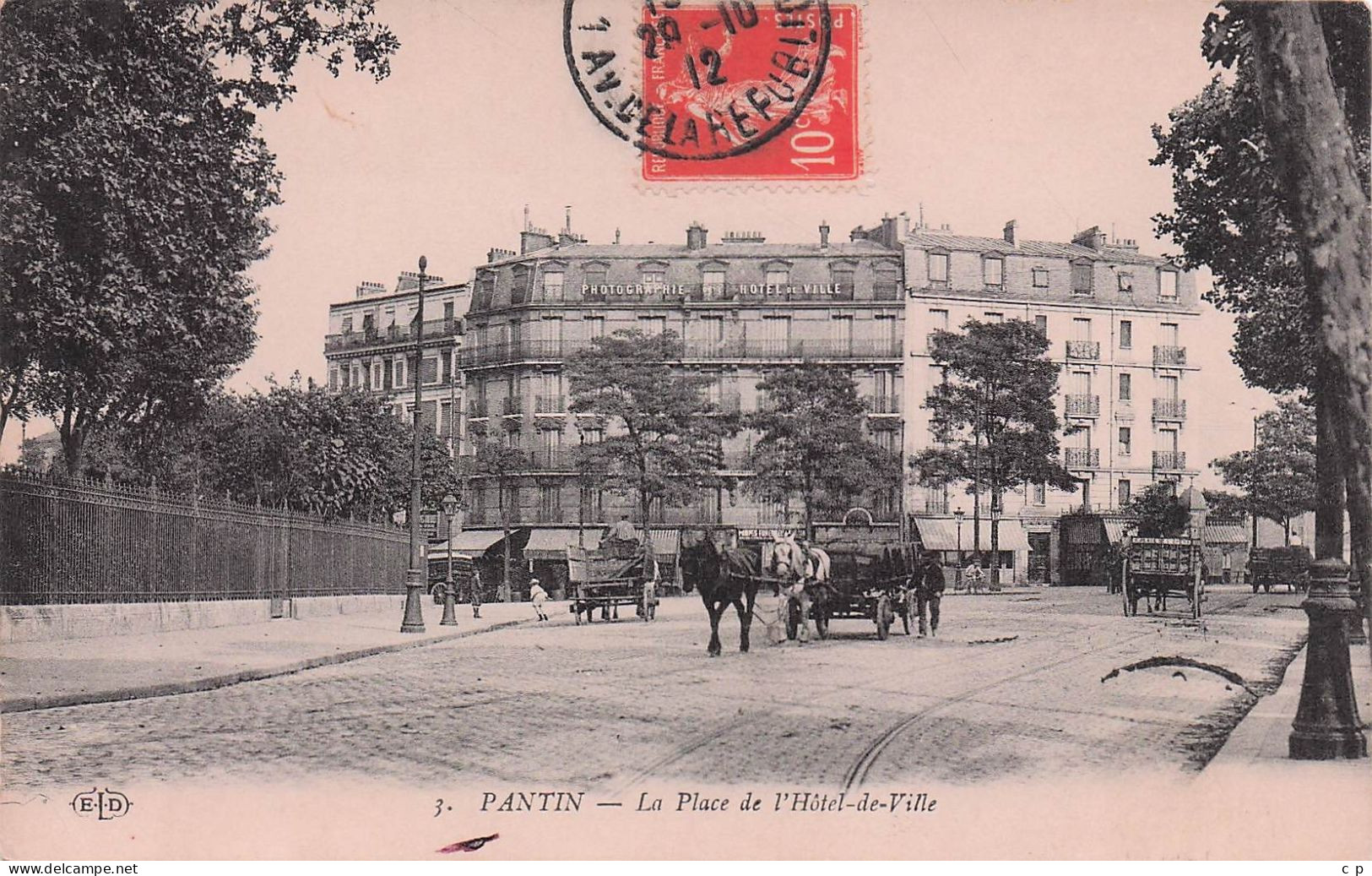 Pantin - Place De L'Hotel De Ville   - CPA °J - Pantin