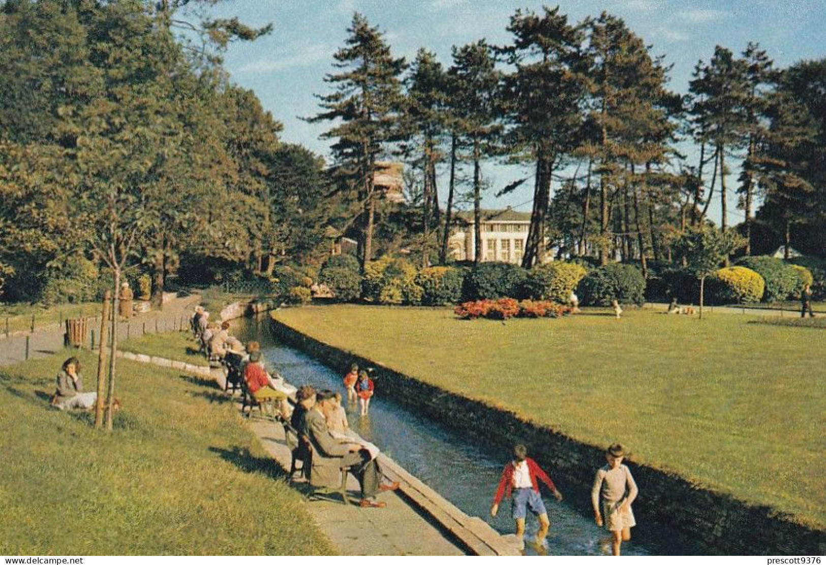 Bourne Stream,in Lower Gardens, Bournemouth-  Unused Postcard -  Uk44 - - Altri & Non Classificati