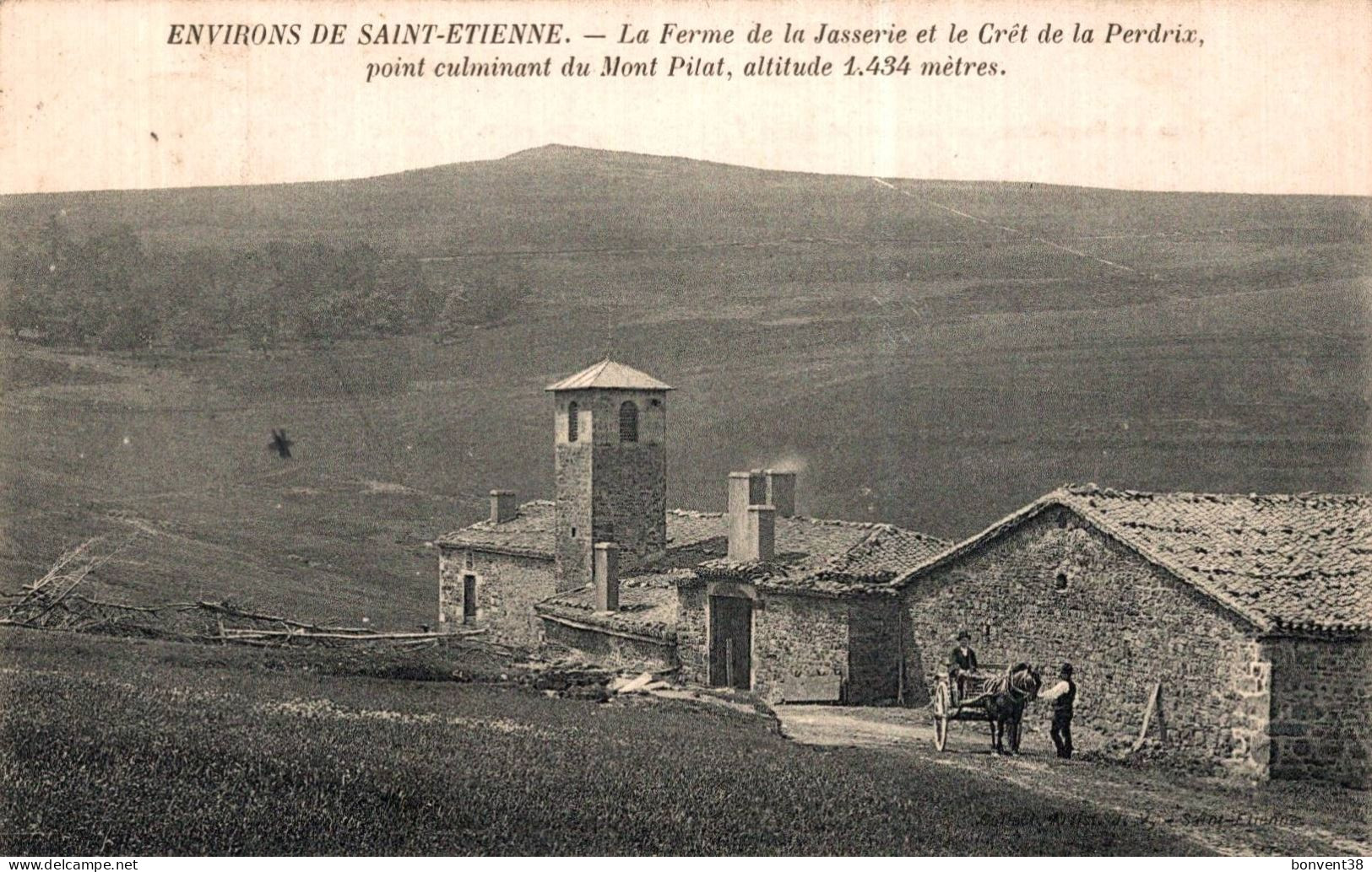 K0405 - La Ferme De La Jasserie Et Le Crêt De La Perdrix Point Culminant Du Mont Pilat - D42 - Mont Pilat