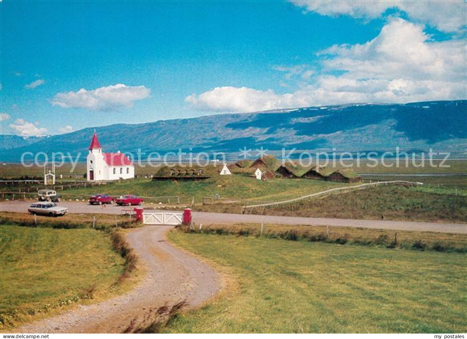 73577682 Island Farm And Church Seen From The Main Road Island - Islandia