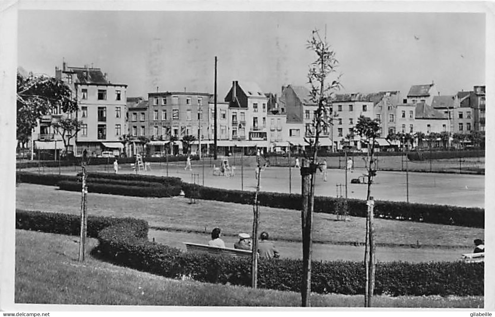 BLANKENBERGE - BLANKENBERGHE -  Tennis Et Rue Leopold - Blankenberge