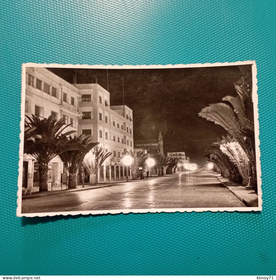 Cartolina Asmara - Avenue Haille Sellassle. Viaggiata - Eritrea
