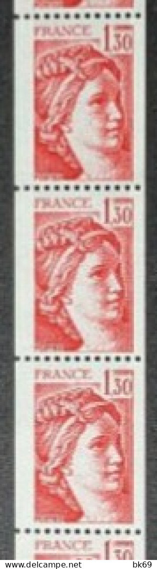 VARIETE N° 74** Sabine 1.30F N°2063 Roulette De 11 Timbres Avec N° 2 Rouges Et En Plus Triplés Ou Doublés - Rollen