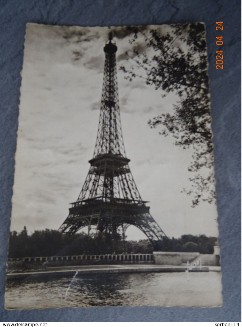 LA TOUR EIFFEL - Eiffelturm