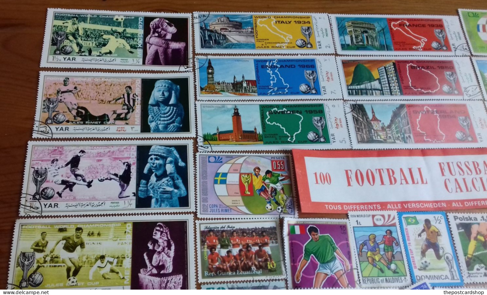 100 DIFFERENT FOOTBALL SOCCER STAMPS ALL ARE ALMOST FROM 50 YEARS AGO PELE BOBBY MOORE ETC - Used Stamps