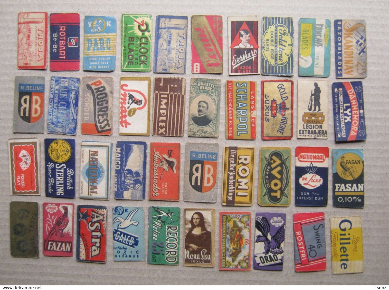 Collection old razor blades wrappers ( about 150 pieces )
