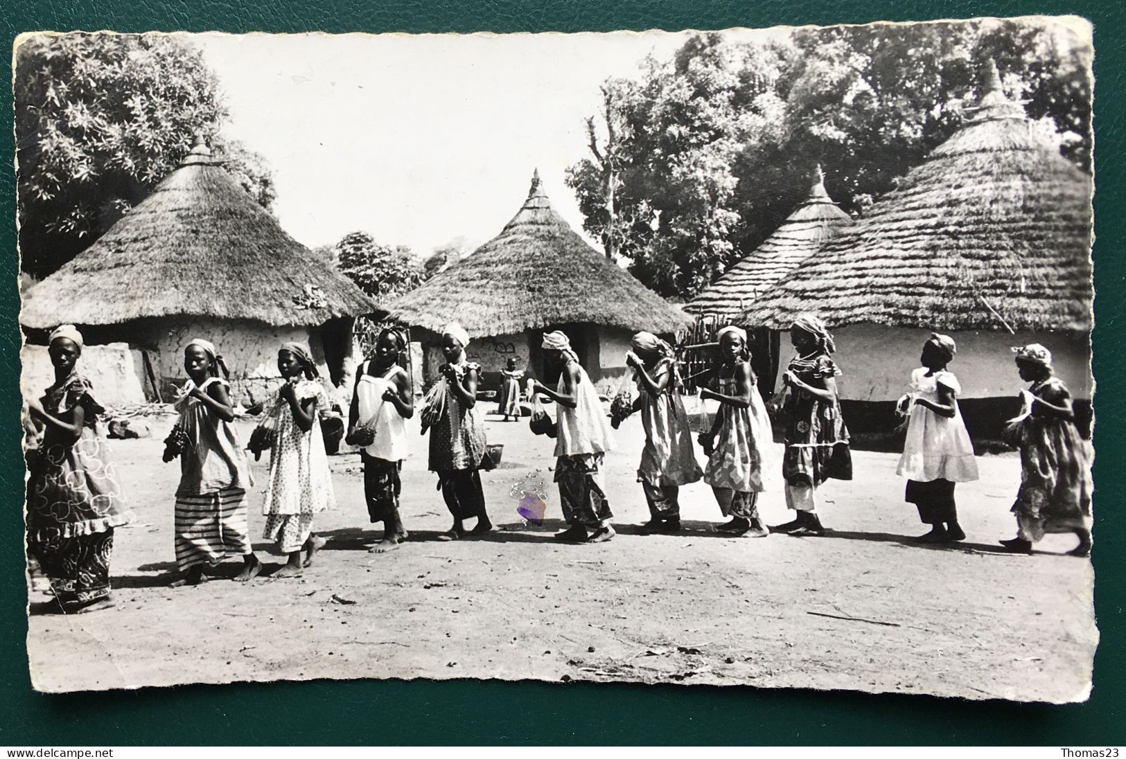 Danses Au Village, Lib "Au Messager", N° 1948 - Cameroon