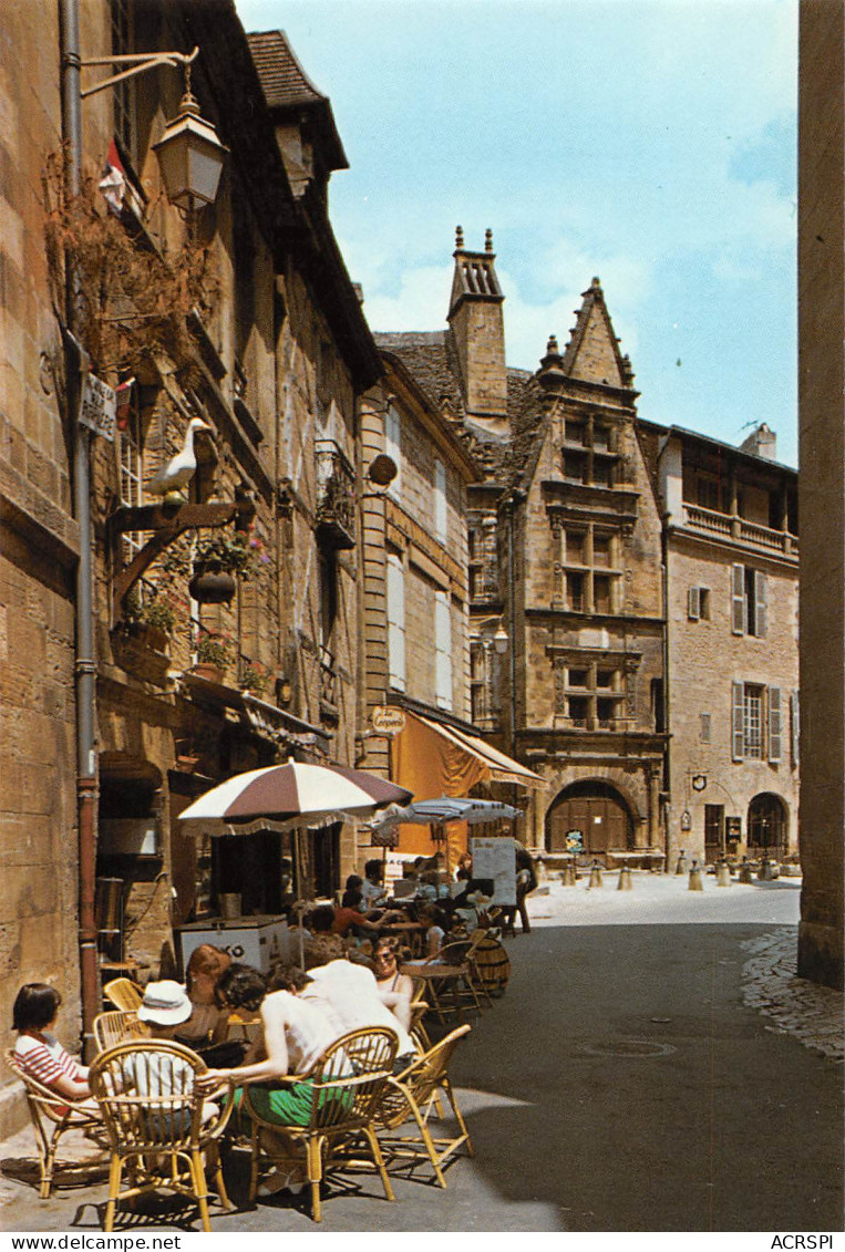 SARLAT  Rue De La Liberte Et Ses Terrasses De Cafe   37 (scan Recto Verso)MG2829 - Sarlat La Caneda