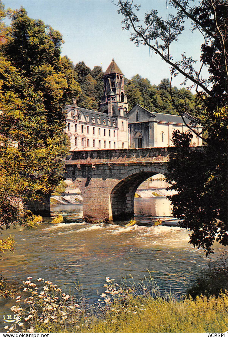 BRANTOME  L'ancienne Abbaye, L'église Et Le Célèbre Clocher Roman Du XIe S    30  (scan Recto Verso)MG2859 - Brantome