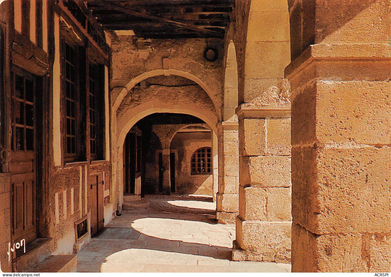 NOYERS SUR SEREIN Place Du Marché Au Blé - Les Arcades  34 (scan Recto Verso)MG2870 - Noyers Sur Serein