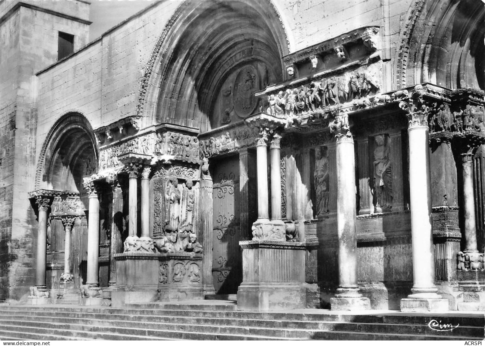 SAINT-GILLES Eglise Abbatiale Façade Ouest Du Porche Central, Collatéral Droit  24 (scan Recto Verso)MG2879 - Saint-Gilles