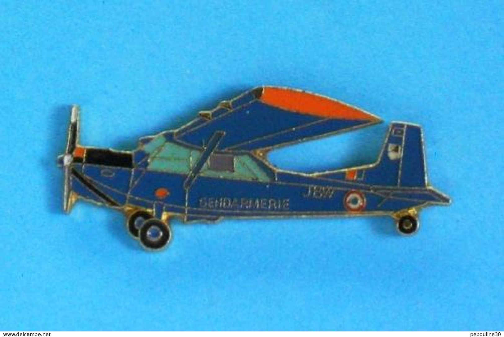 1 PIN'S //   ** AVION / NORD 3400 NORBARBE / GENDARMERIE NATIONALE ** . (J. Y. Ségalen Collection) - Army