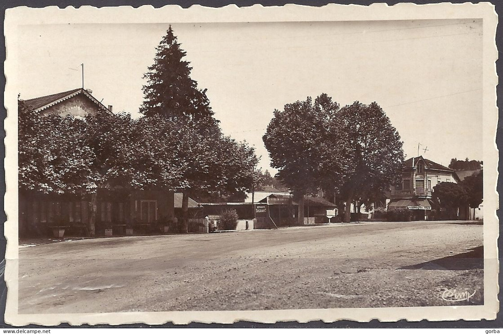 *CPA - 01 - MEXIMIEUX - Place De La Gare - Non Classificati