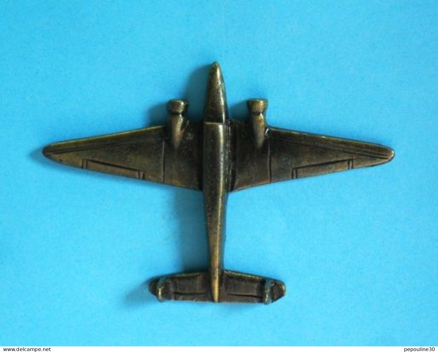 1 PIN'S //   ** AVION / LOCKHEED C-36A ELECTRA ** '3D ** - Militaria