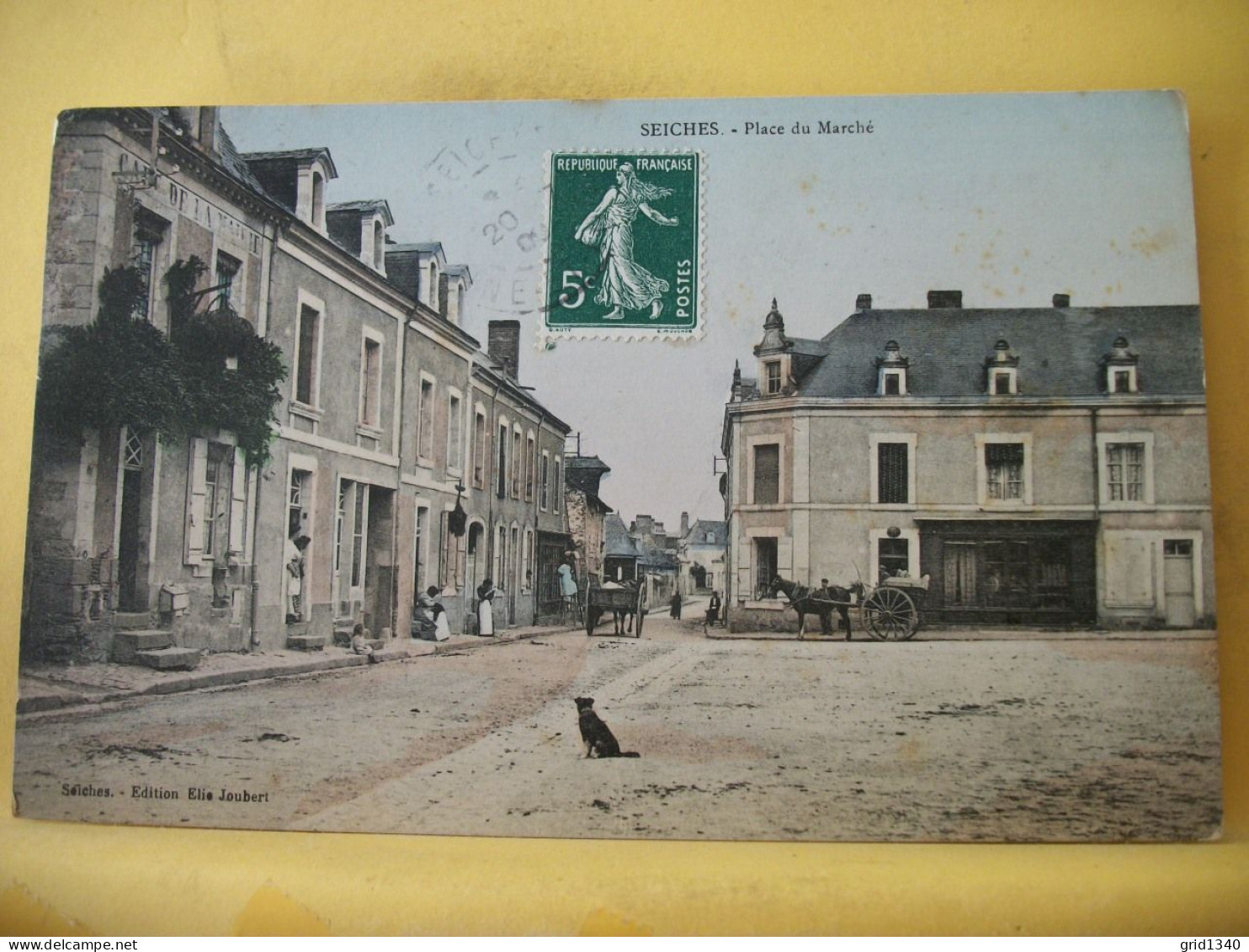 49 5840 CPA 1909 - 49 SEICHES - PLACE DU MARCHE - ANIMATION. ATTELAGES. - Seiches Sur Le Loir