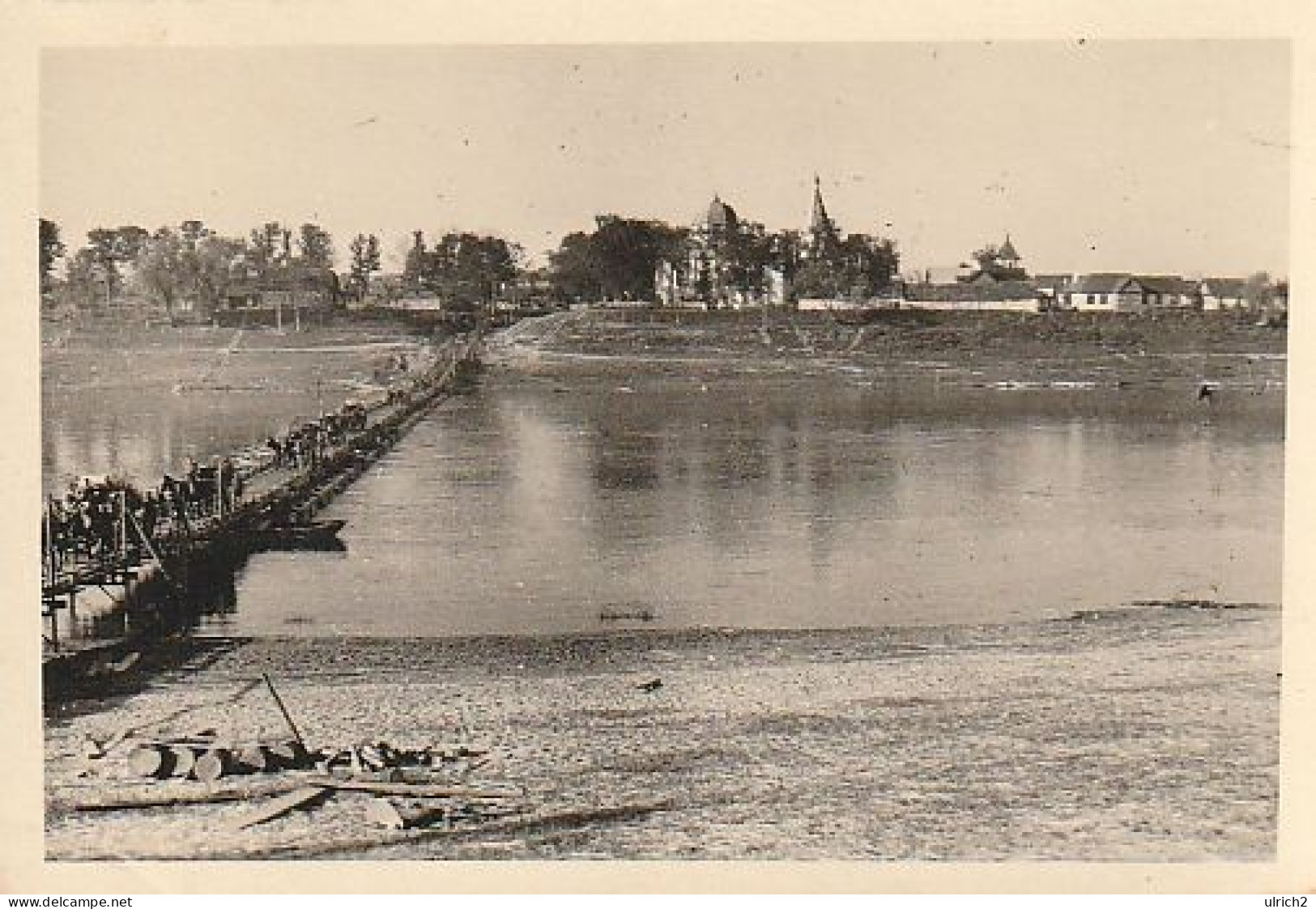 Foto Deutsche Truppen Auf Pontonbrücke über Die Duna - Düna - Russland - 2. WK - 8*5cm  (69151) - Krieg, Militär