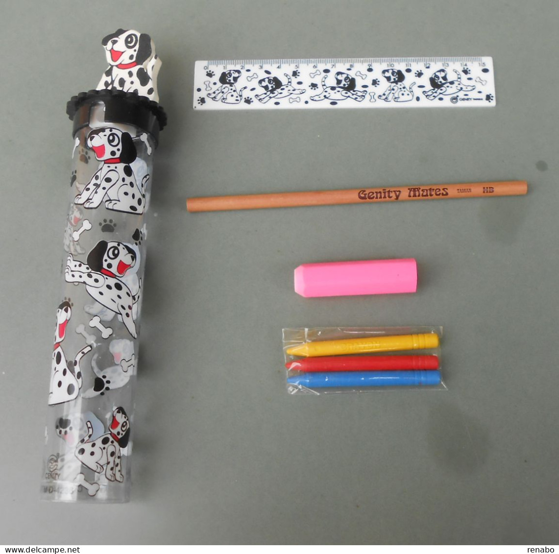 Tubo In Plastica Con Cani Dalmata Disegnati + Sul Tappo: Taiwan; Temperamatite, Pencil-Sharpener, Anspitzer, Never Used. - Chiens