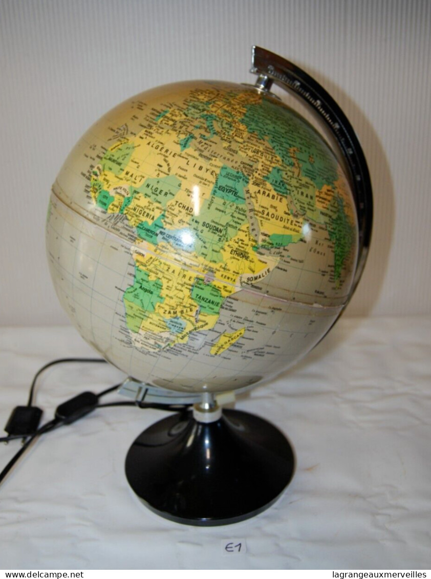 E1 Ancienne Mappemonde - globe terrestre - vintage