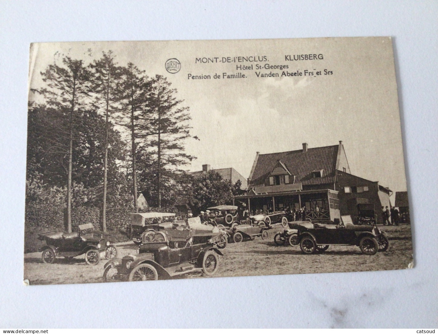 Carte Postale Ancienne (1936) Mont-de-L’Enclus Kluisberg Hôtel St Georges Pension De Famille Anciennes Automobiles - Mont-de-l'Enclus