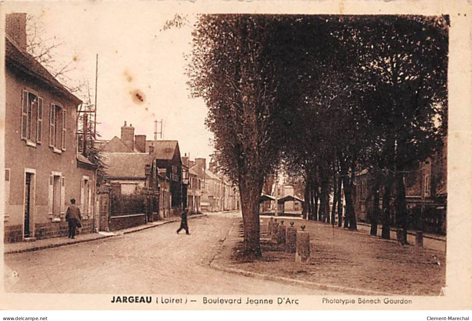 JARGEAU - Boulevard Jeanne D'Arc - Très Bon état - Jargeau