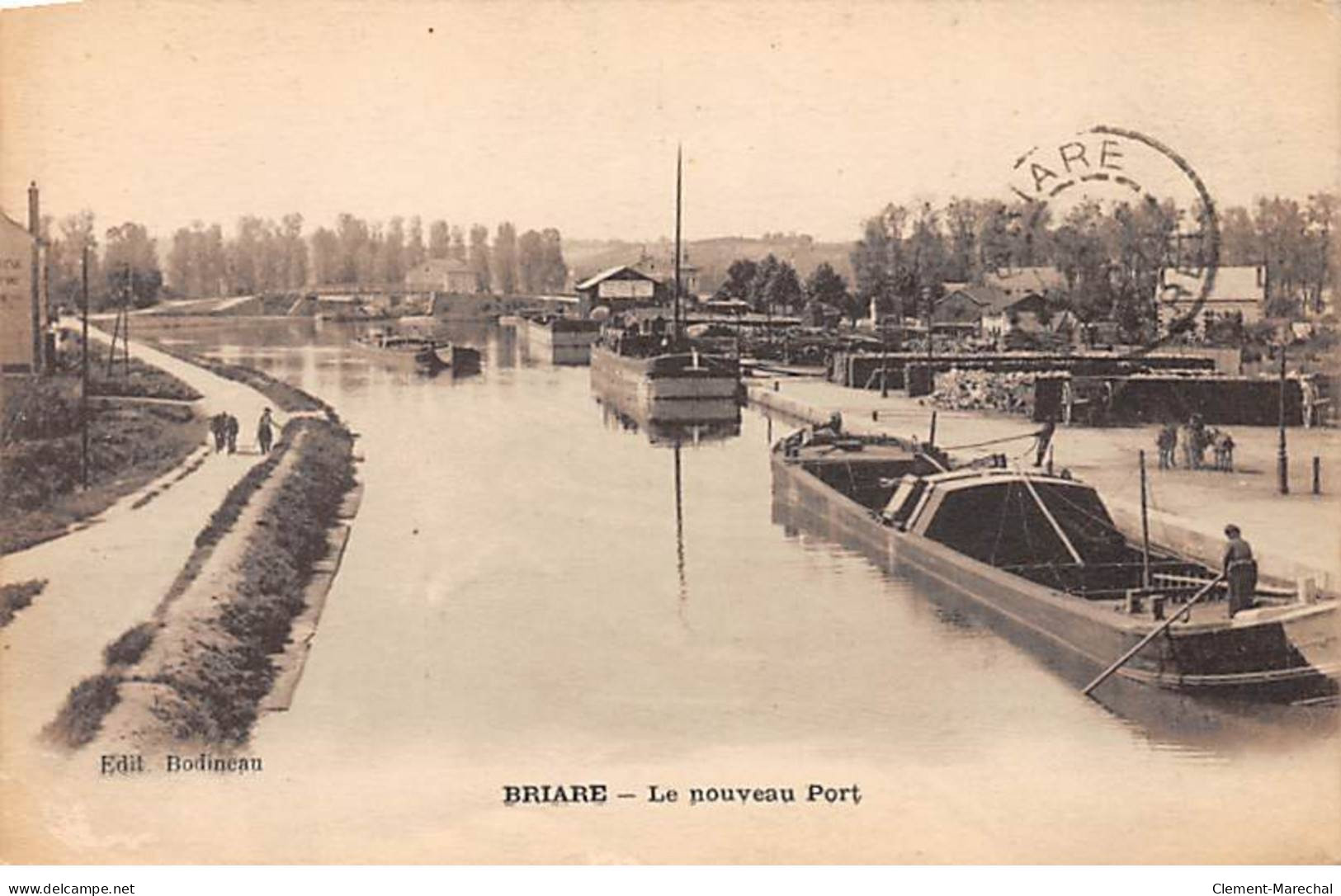 BRIARE - Le Nouveau Port - Très Bon état - Briare