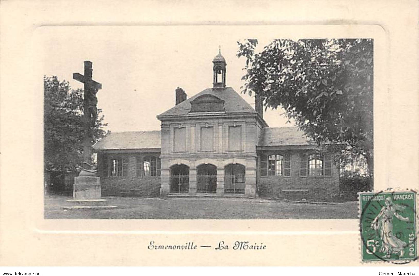 ERMENONVILLE - La Mairie - Très Bon état - Ermenonville