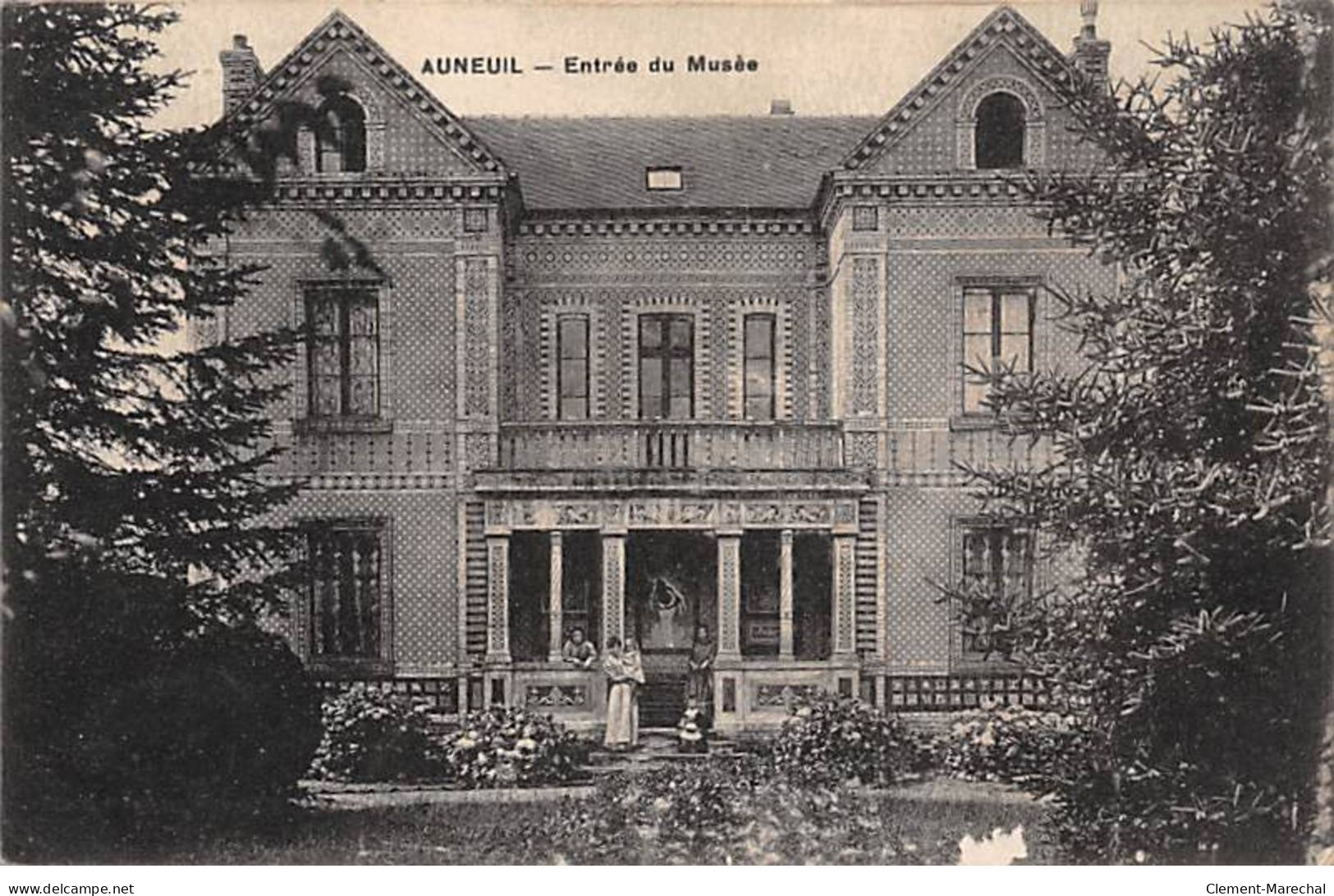 AUNEUIL - Entrée Du Musée - Très Bon état - Auneuil