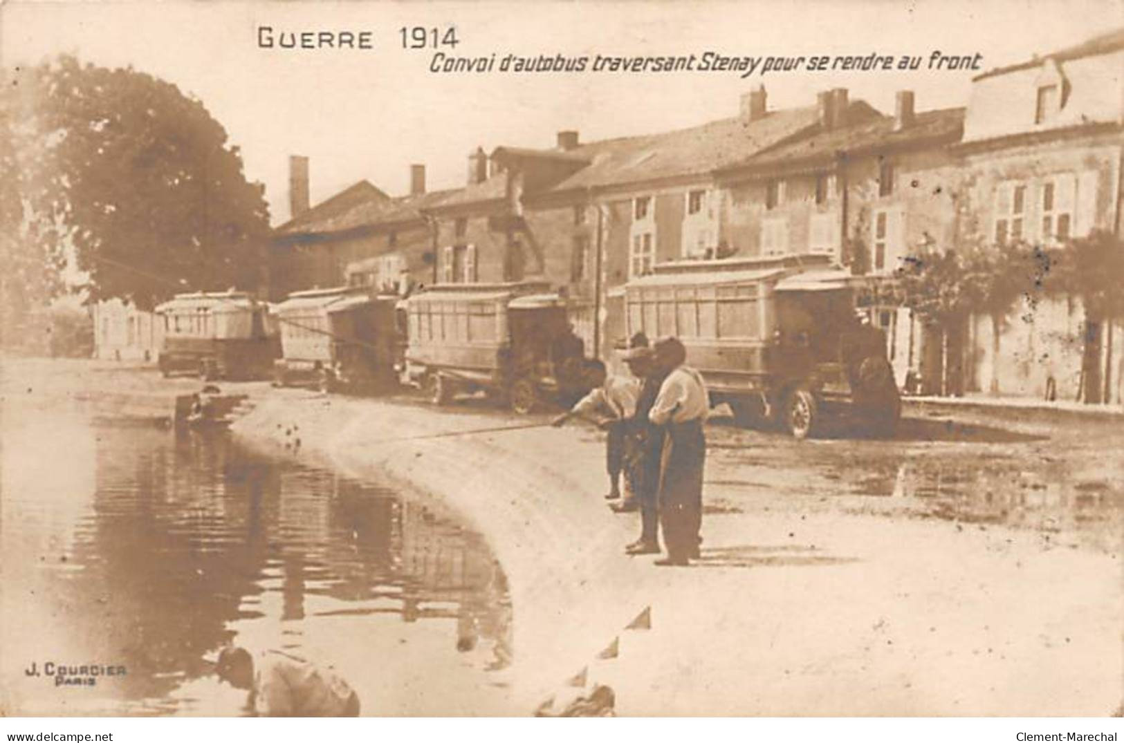 Guerre 1914 - Convoi D'Autobus Traversant STENAY Pour Se Rendre Au Front - Très Bon état - Stenay