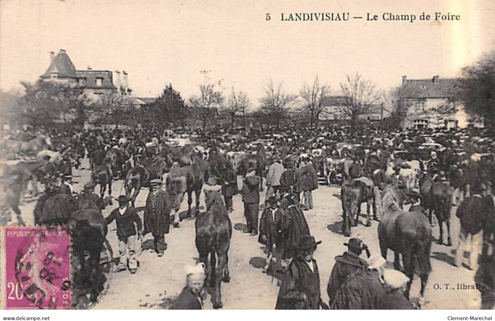 LANDIVISIAU - Le Champ De Foire - Très Bon état - Landivisiau