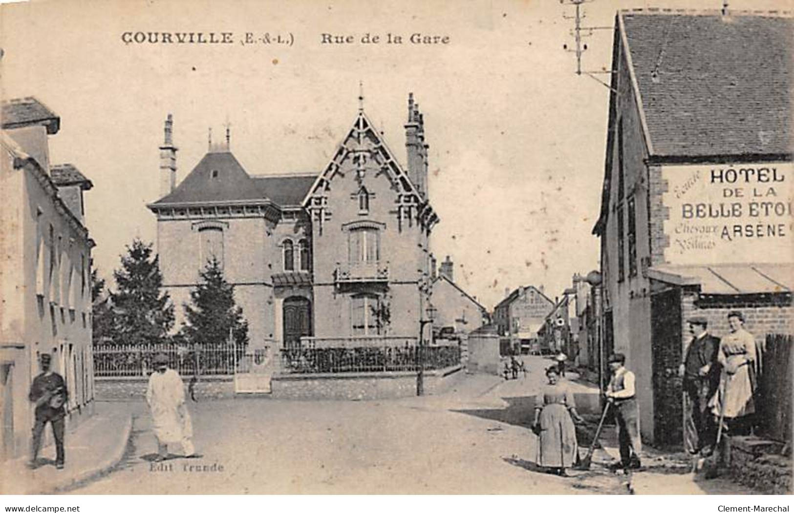 COURVILLE - Rue De La Gare - Très Bon état - Courville