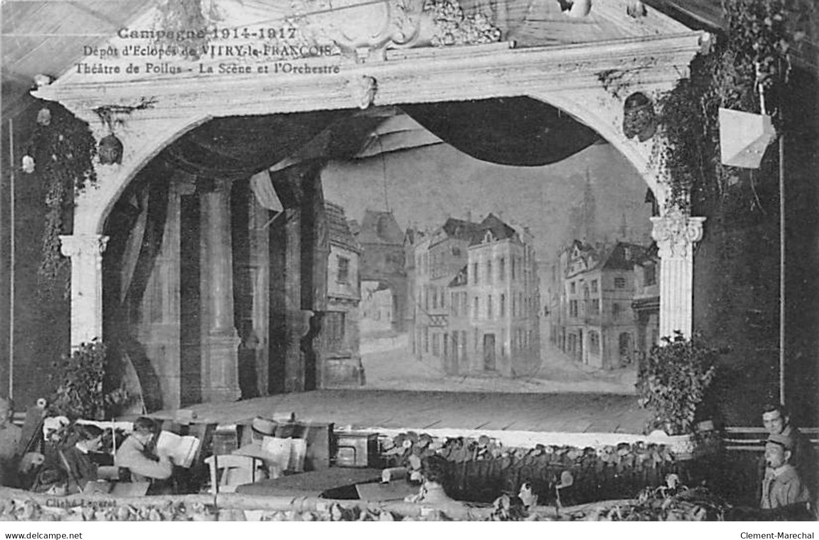 Campagne 1914 1917 - Dépôt D'Eclopés De VITRY LE FRANCOIS - Théâtre De Poilus - La Scène Et L'Orchestre - Très Bon état - Vitry-le-François